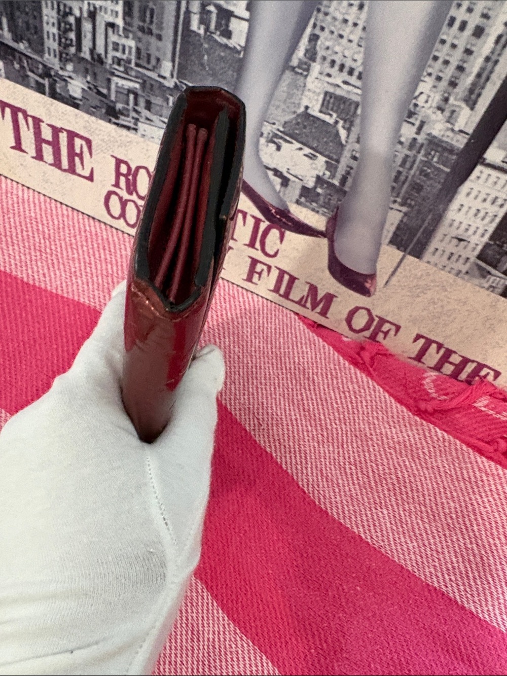 Gucci Burgundy Patent GG Heart Continental Wallet - Picture 8 of 15